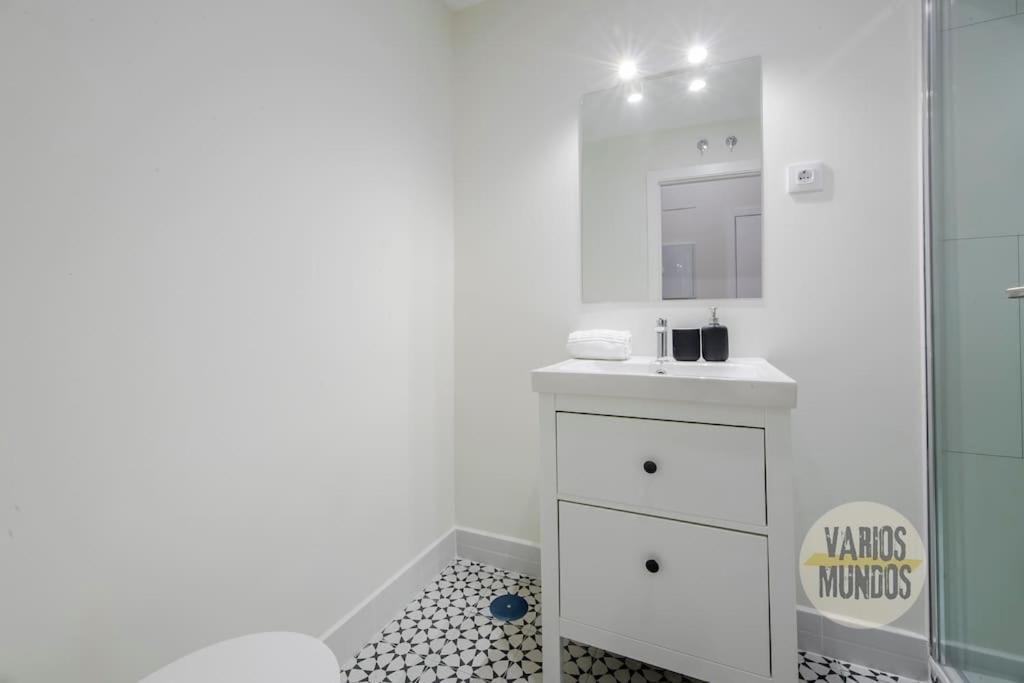 Cozy Y Centrico Apt Para 6Pax En Plaza Del Carmen E2 Madryt Zewnętrze zdjęcie