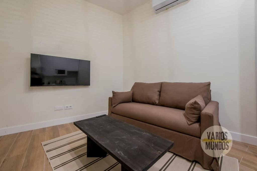 Cozy Y Centrico Apt Para 6Pax En Plaza Del Carmen E2 Madryt Zewnętrze zdjęcie