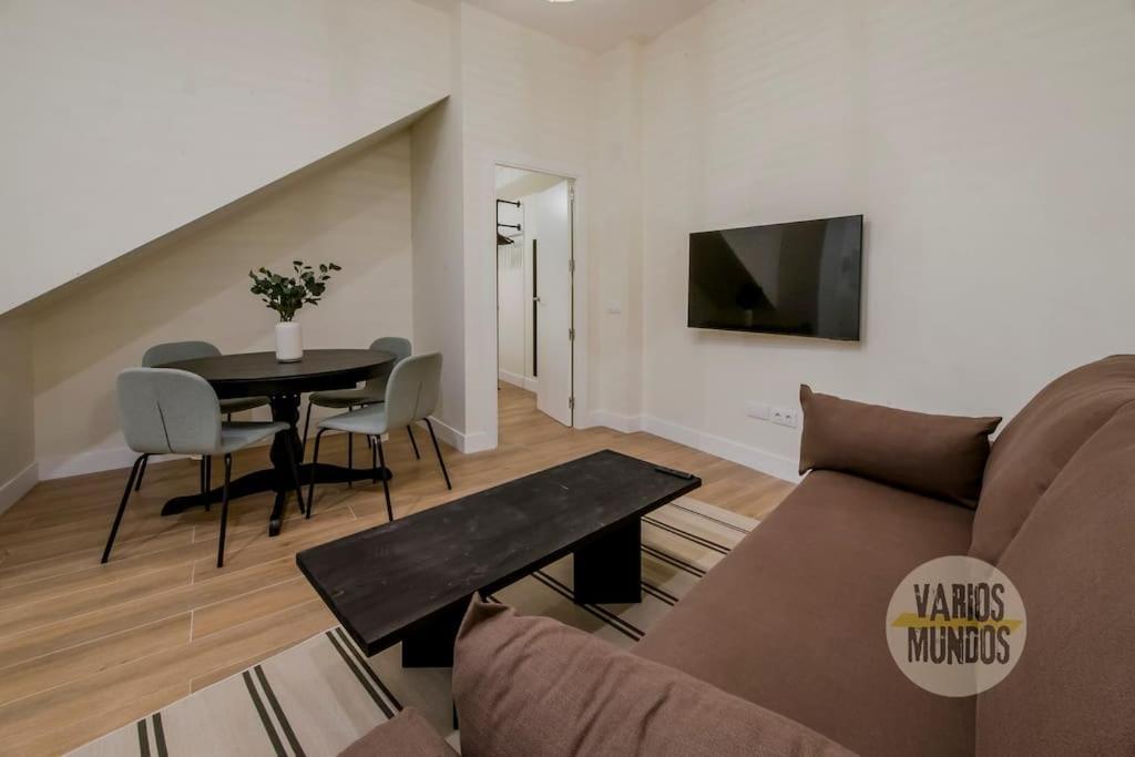 Cozy Y Centrico Apt Para 6Pax En Plaza Del Carmen E2 Madryt Zewnętrze zdjęcie